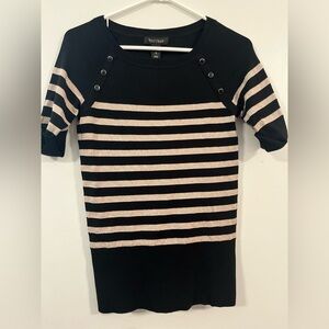 White house Bllack Market black sweater, gold stripes, 3/4 sleeves, Women Size S